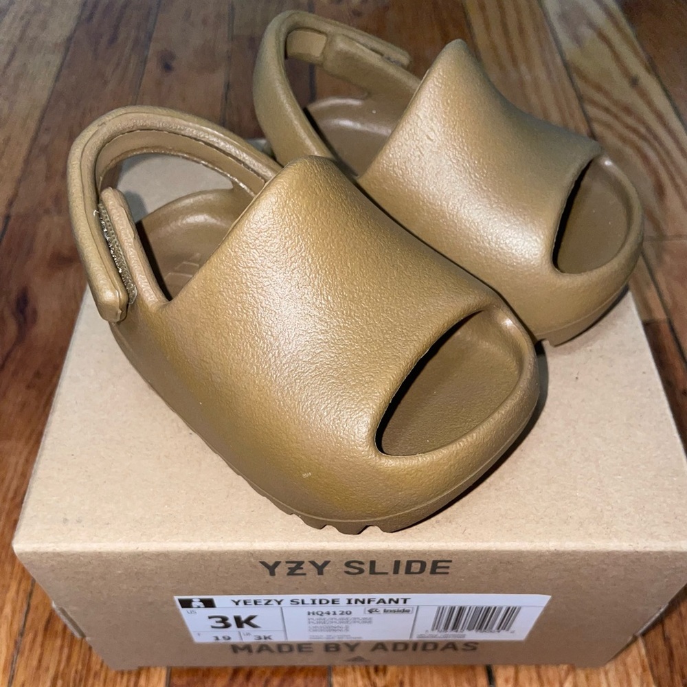 Authentic infant Yeezy slide